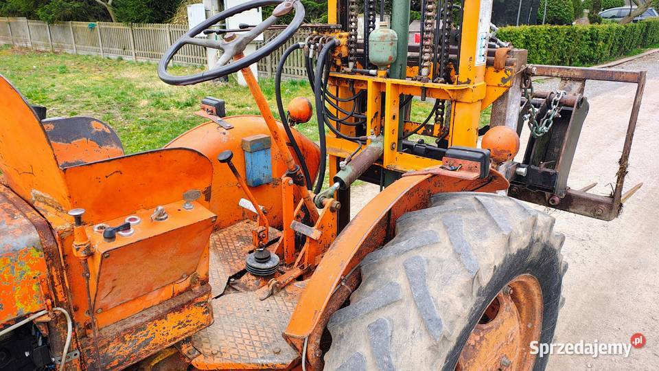 Wózek widłowy ciągnikowy sztaplarka widlak Fiat Ładowarki rolnicze mazowieckie Kownacica