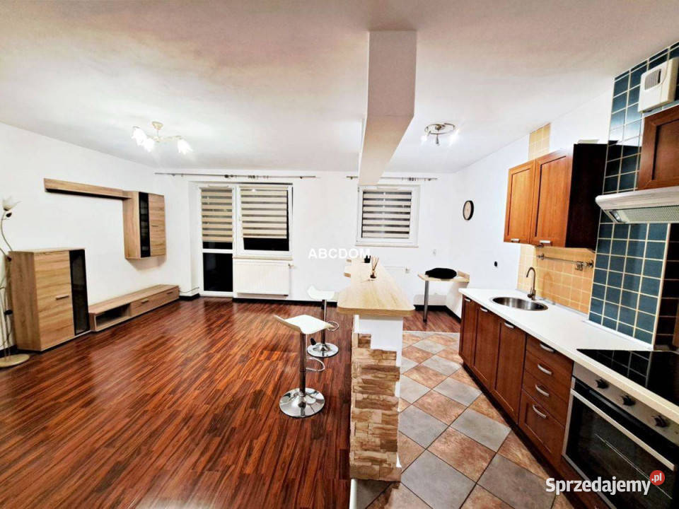 Bieńczyce mieszkanie z balkonem 2008r piwnica Kraków