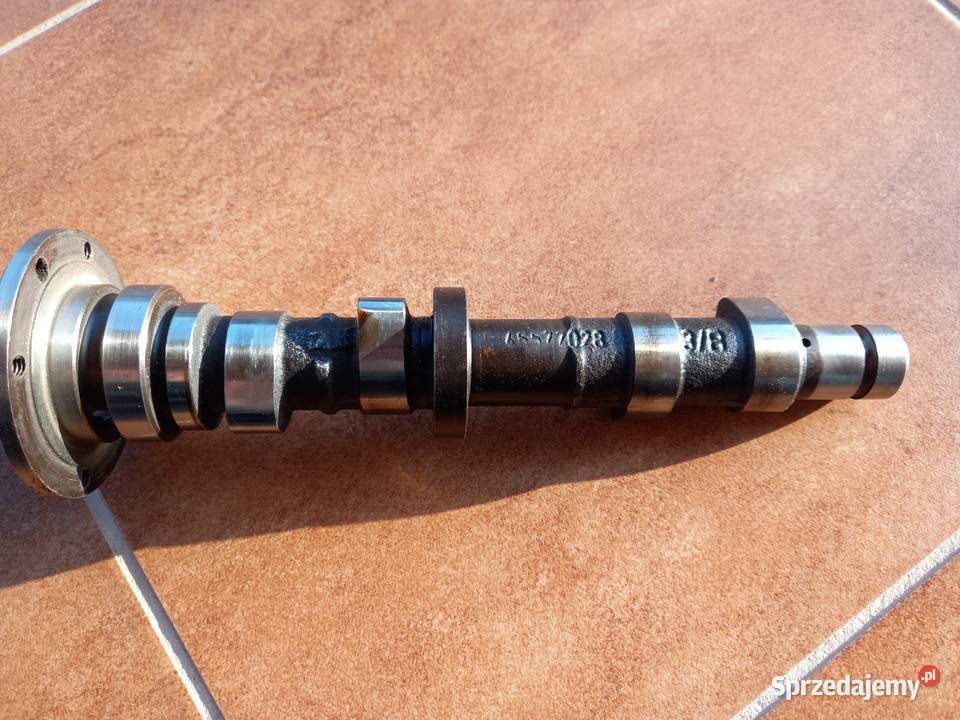 Wałek rozrządu fiat 126p Jarosław