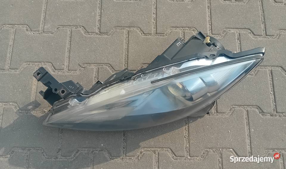 Mazda 6 Xenon reflektor lampa lewy przód Przeźmierowo sprzedam