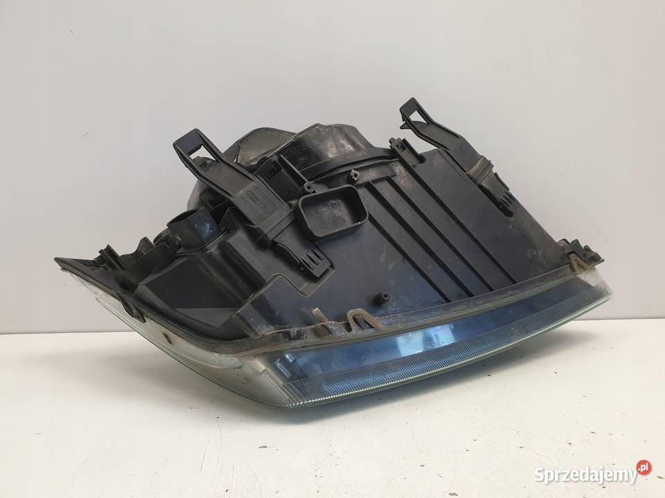 Ford Focus II MK2 PRZEDNIA LAMPA LEWA lewy przód Lampy przednie Janów