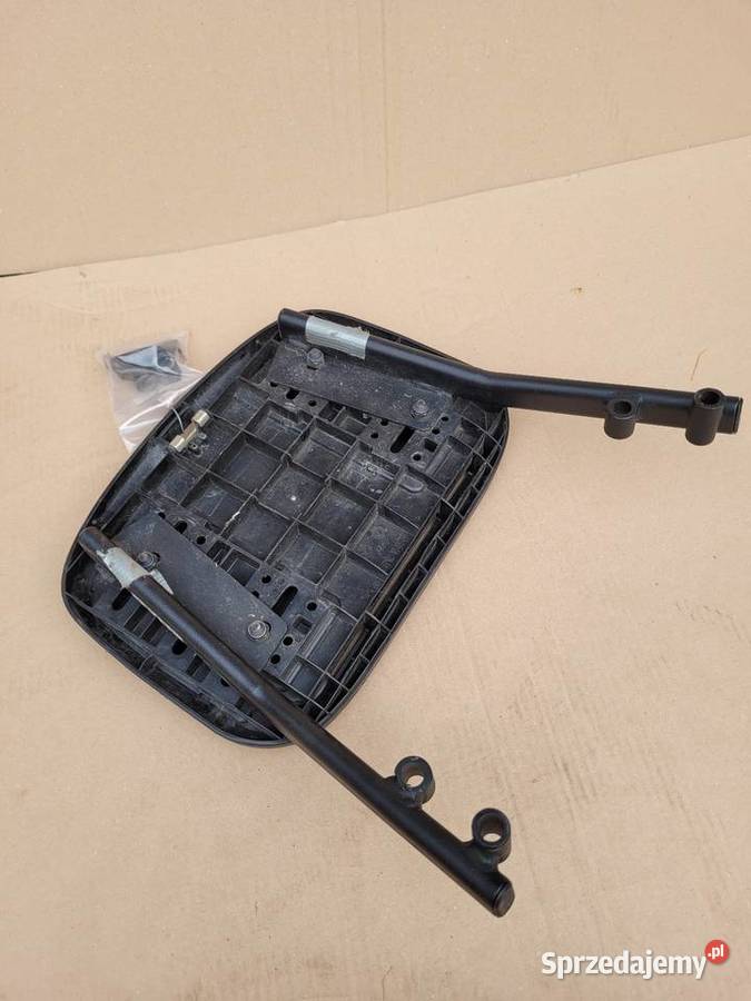 STELAŻ CENTRALNY KUFRA SHAD YAMAHA FZS
600 FAZER