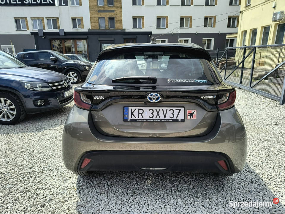 Toyota Yaris Toyota Yaris Salon mały przebieg IV nieuszkodzony Bydgoszcz