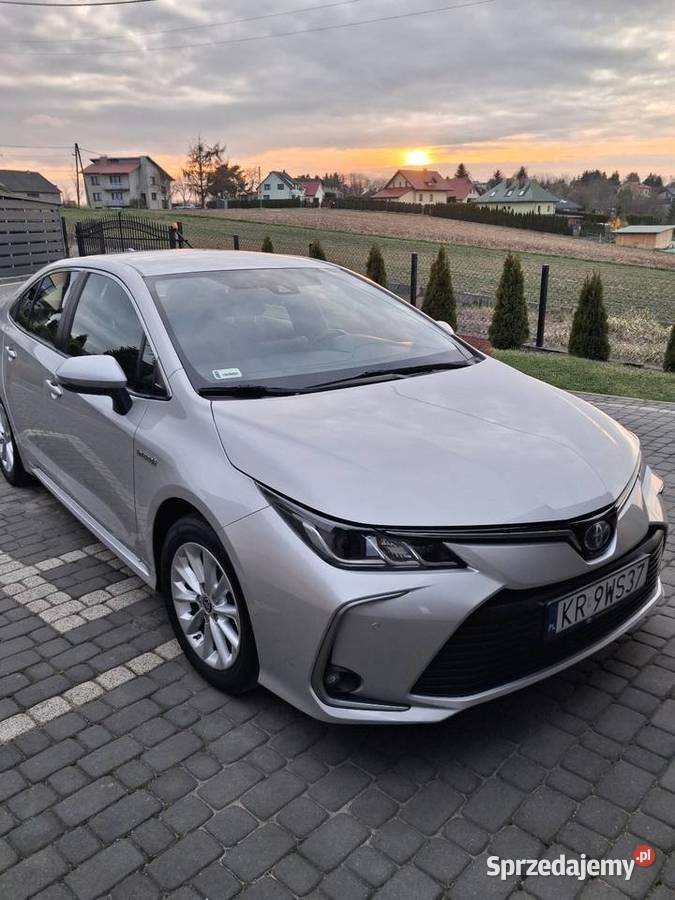 Toyota Corolla 18 hybrid LPG zamiana asystent pasa ruchu małopolskie Kraków