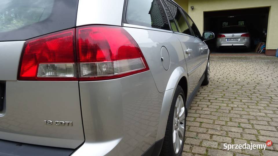 OPEL VECTRA STANOKAZJA Rok produkcji 2008 Orzesze sprzedam