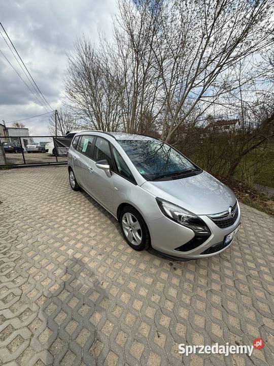 OPEL ZAFIRA C 14TURBO 140 z 2013r 7osobowa Bytów sprzedam