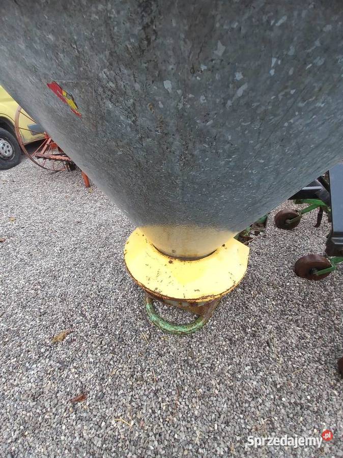 Rosiewacz lej nieuszkodzony Rozsiewacze nawozów podkarpackie