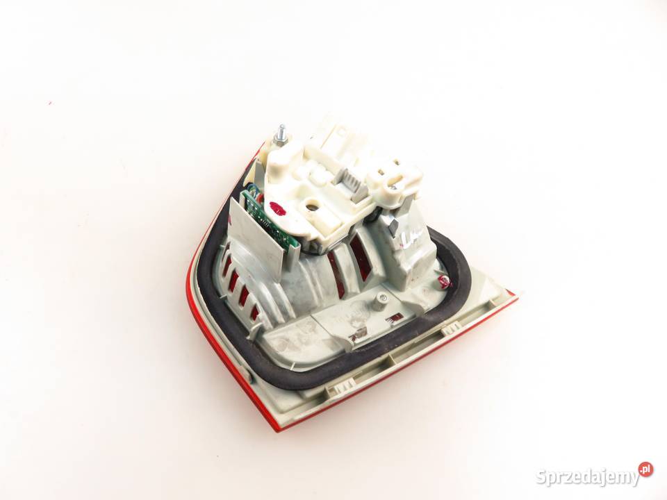 LAMPA LEWA TYLNA KLAPA BMW 3 Touring E91 7154161