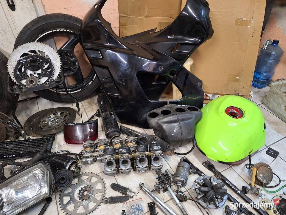 Suzuki GSX 600 F części licznik bak owiewka Jelenia Góra sprzedam