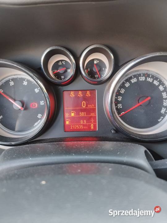 Opel Zafira Rok produkcji 2015 Rożniątów