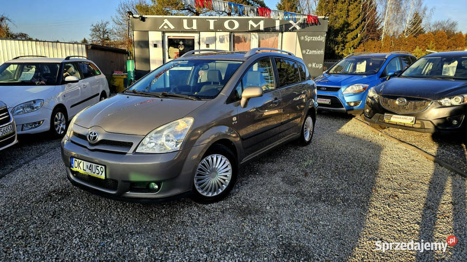 Toyota Corolla Verso 18 benzynalpg Zadbany światła do jazdy dziennej