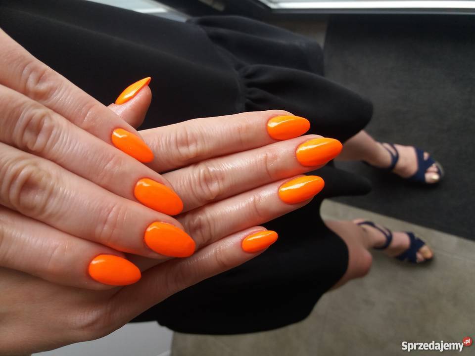 Stylizacja paznokcimani hybrydowypedicure Wrocław uroda