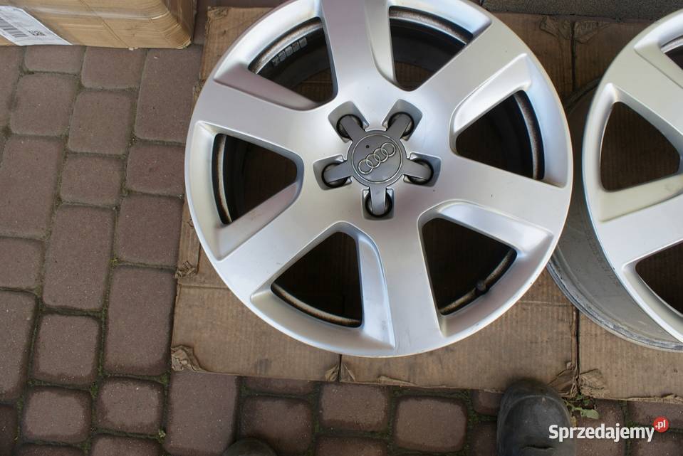 Felgi Aluminiowe 5x112 17 ET39 Audi A6A5 A4 Średnica 17" Dynów