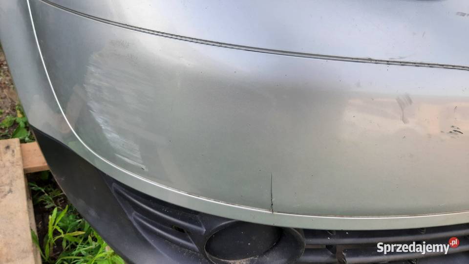 zderzak przedni VW Fox lak LA7W do montażu Dębno