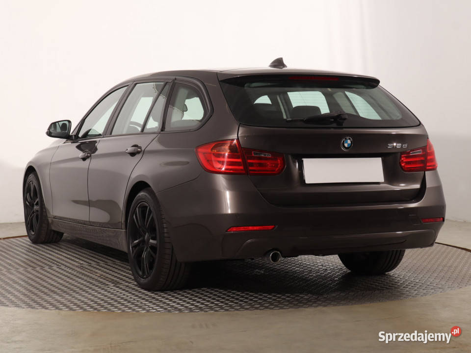 BMW 3 318 d Rok produkcji 2013 Katowice