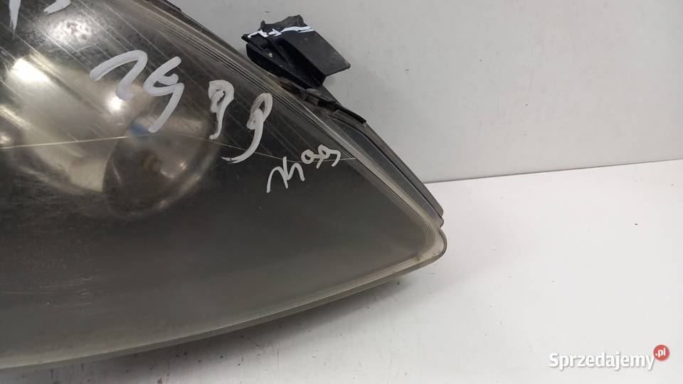 OPEL ZAFIRA B LAMPA PRZÓD PRAWA Lampy przednie Zbierkowo