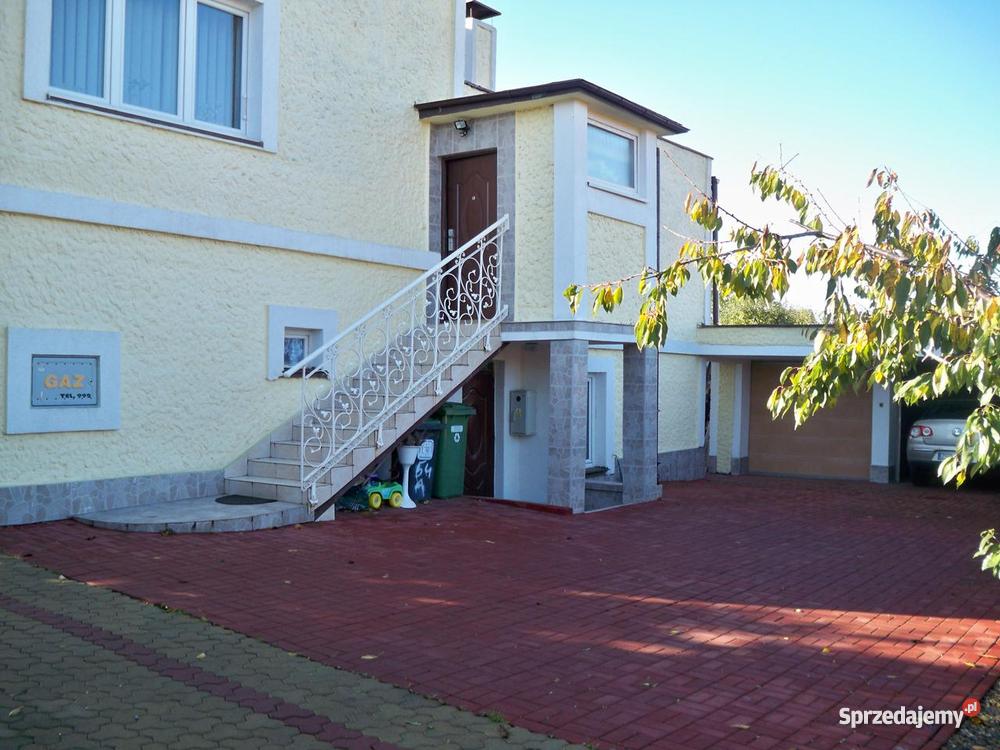 Dom czetropoziomowy Świdwin Domy Nieruchomości Świdwin