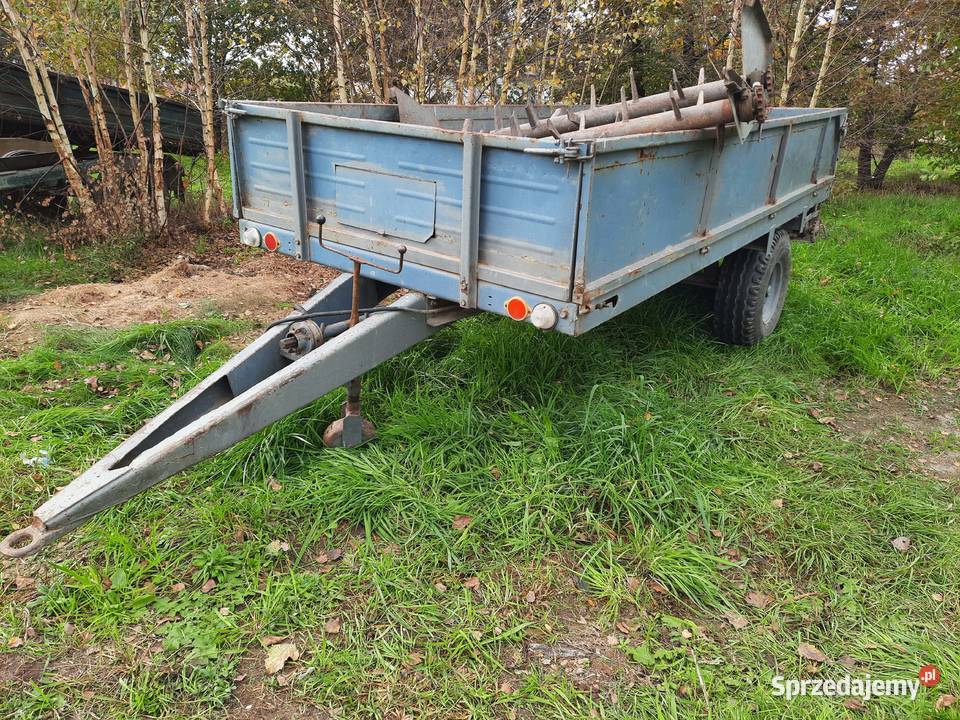 Rozrzutnik obornika jednoosiowy