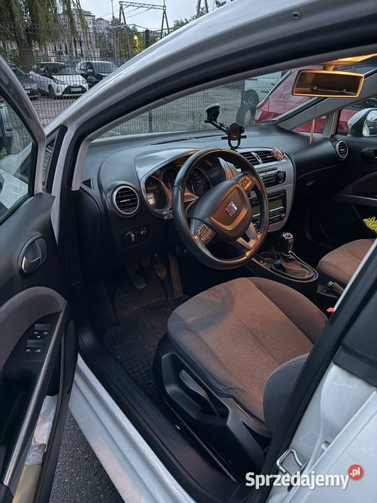 SEAT Leon 16 TDICR MR10 E4 1P nieuszkodzony Warszawa