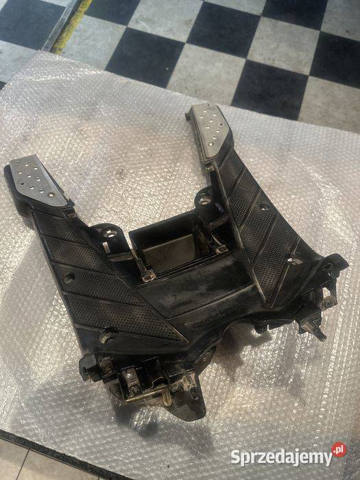 Podłoga Yamaha Zuma YW50 Osłona Dolna Mocowanie Poznań sprzedam