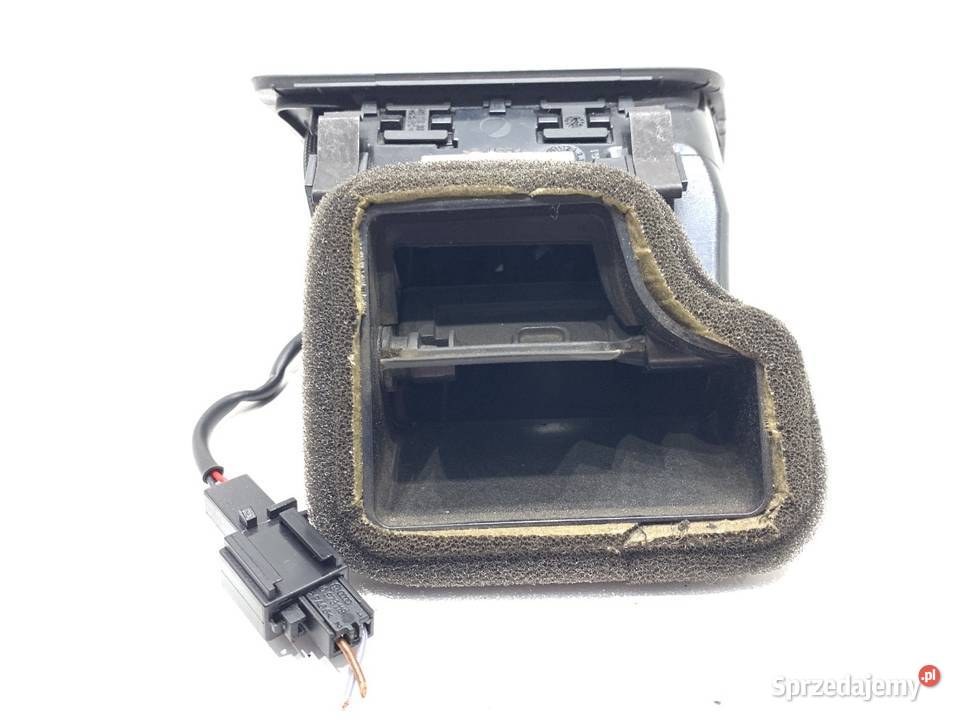 KRATKA NAWIEWU PRAWY PRZÓD VW CC B7 3AB819702A