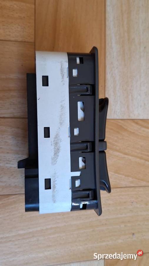Panel Przełączniki Sterowania Szyb SAAB 95 Rok produkcji 2000 Kraków sprzedam