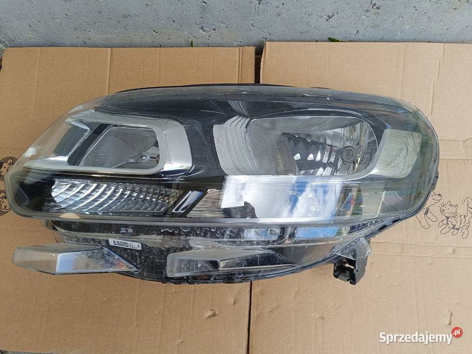Citroen Jumpy III Opel Vivaro lewa przód lampa Lampy przednie
