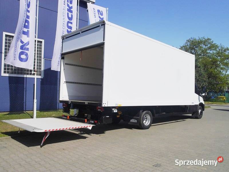 IVECO DAILY 70C18A8P AUTOMAT KONTENER 15EP WINDA pierwszy właściciel Suchy Las