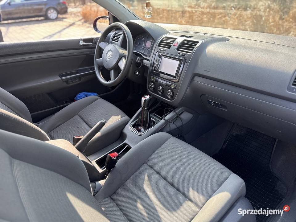 Volkswagen golf 5 benzyna Możliwa zamiana nieuszkodzony Volkswagen Słupca