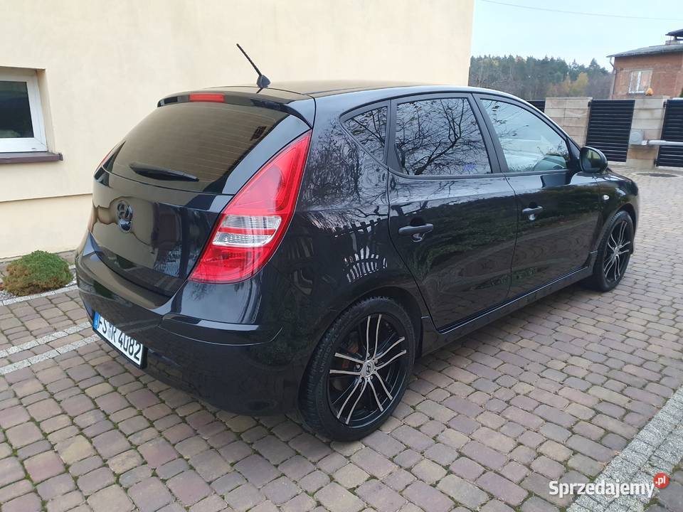 OKAZJA Hyundai i30 14109 benzyna Zarejestrowany światła przeciwmgielne Kleszczów