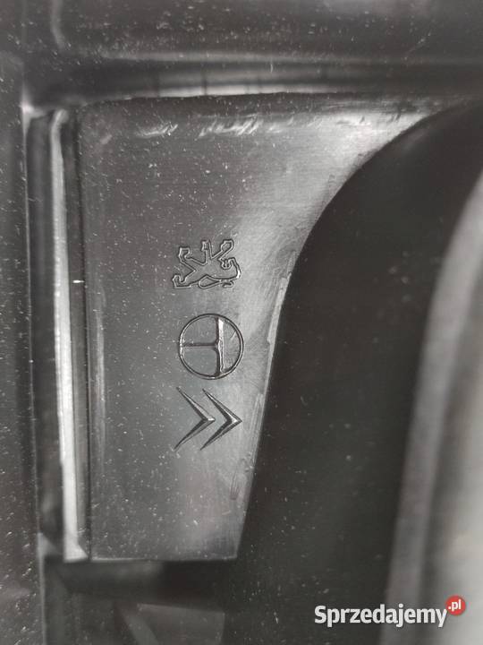 LAMPA LEWY TYŁ CITROEN XANTIA X1 X2 19932003 sprzedam