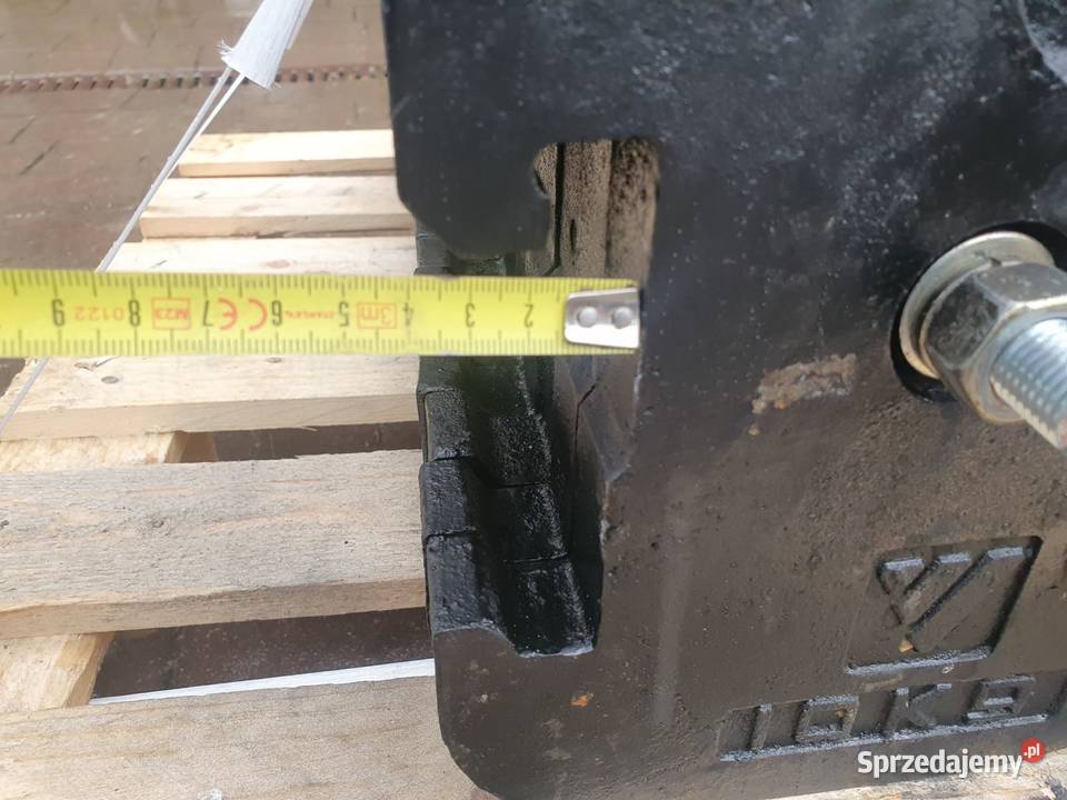 Obciążnik przedni do traktora 180 z zaczepem Bogoria