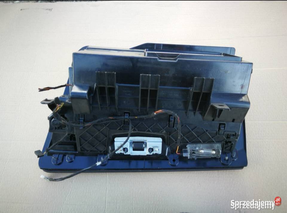 Bmw e90 seria 3 schowek 51167075479 72758411 sprzedam