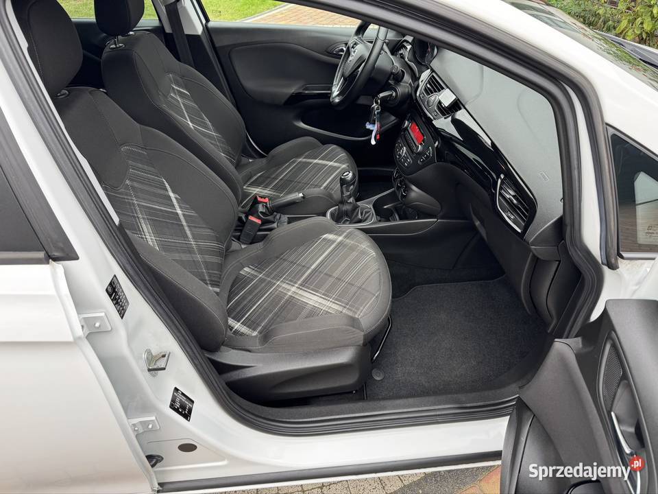 Opel Corsa 2015 Bezwypadkowa Color Edition 1 Opel Drezdenko