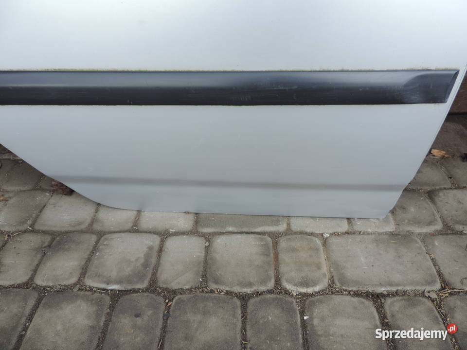 TOYOTA COROLLA E12 SEDAN DRZWI PRAWY TYŁ 199 małopolskie Nowy Sącz