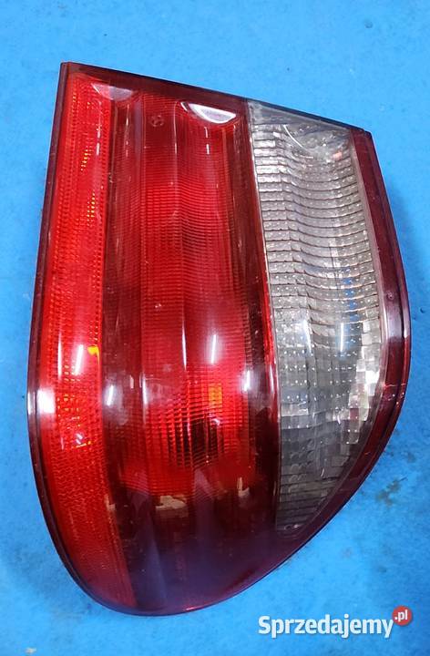 lampa tylna Mercedes W 210 uszkodzona osobowe