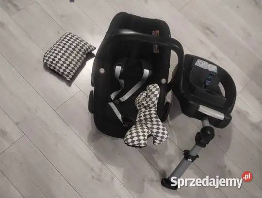 sprzedam fotelik samocodowy z bazą Skórzec