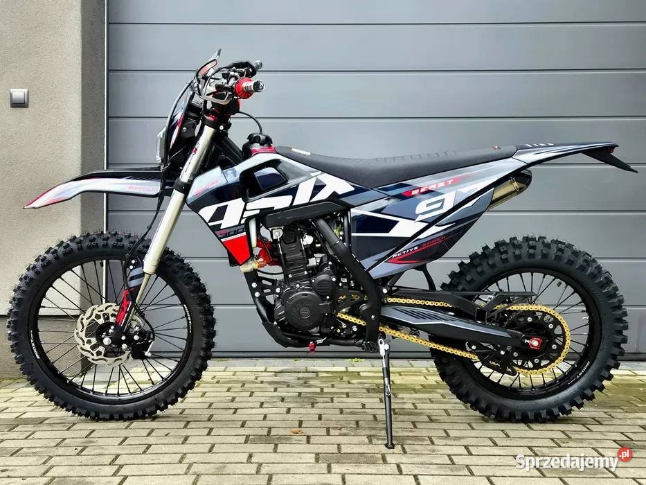 ASIX XT97 300cc Full BLACk Nowy CHŁODNICA CIECZY Rakoniewice