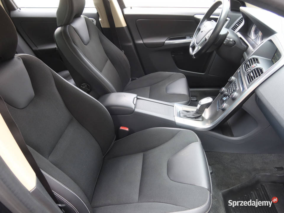 Volvo XC60 D4 Rok produkcji 2012 Katowice