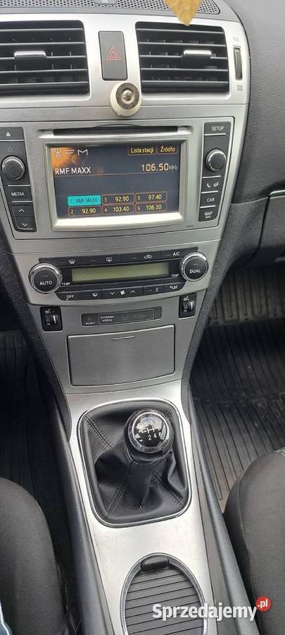 TOYOTA AVENSIS 2012 NOWE TARCZE KLOCKI sprzedam