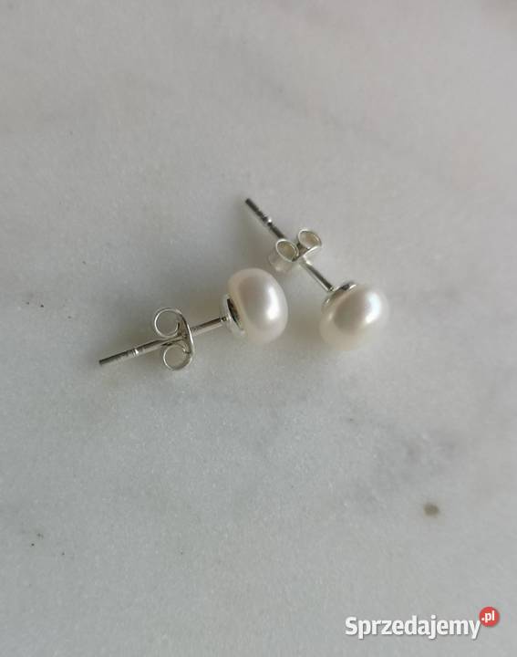 kolczyki z białą perłą 25 e