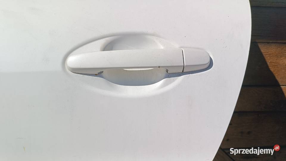 Drzwi lewe tył tylne kompletne Toyota Auris lift Radłów