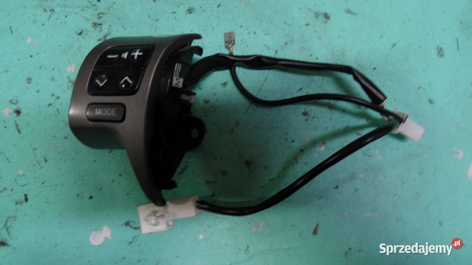 TOYOTA YARIS II LIFT 09r przełącznik kierownicy świętokrzyskie
