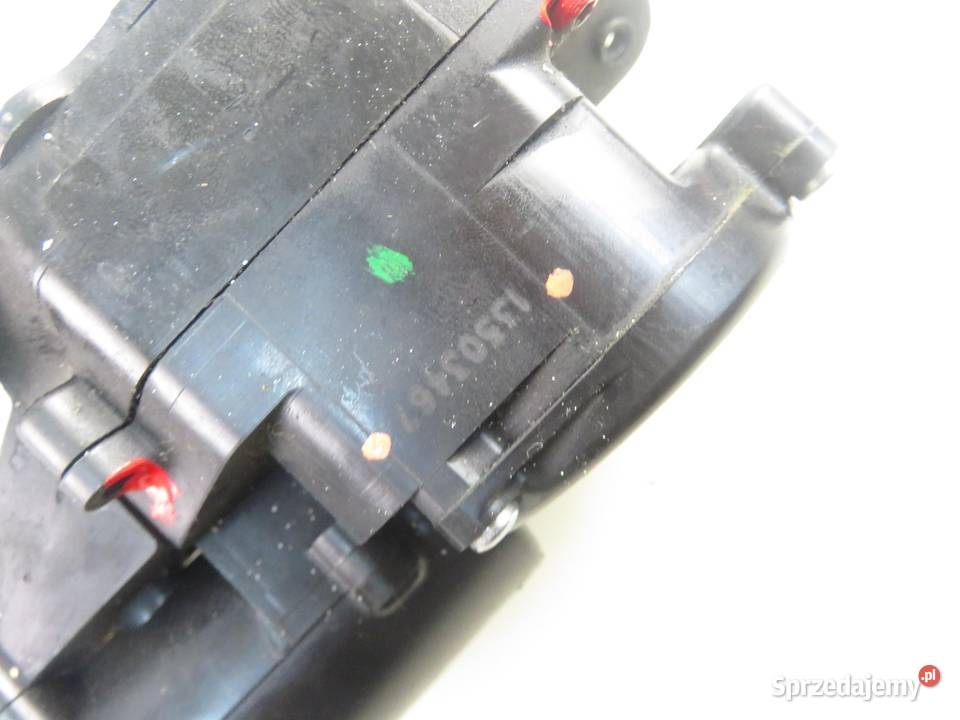 ZAMEK KLAPY OPEL INSIGNIA A 13503467