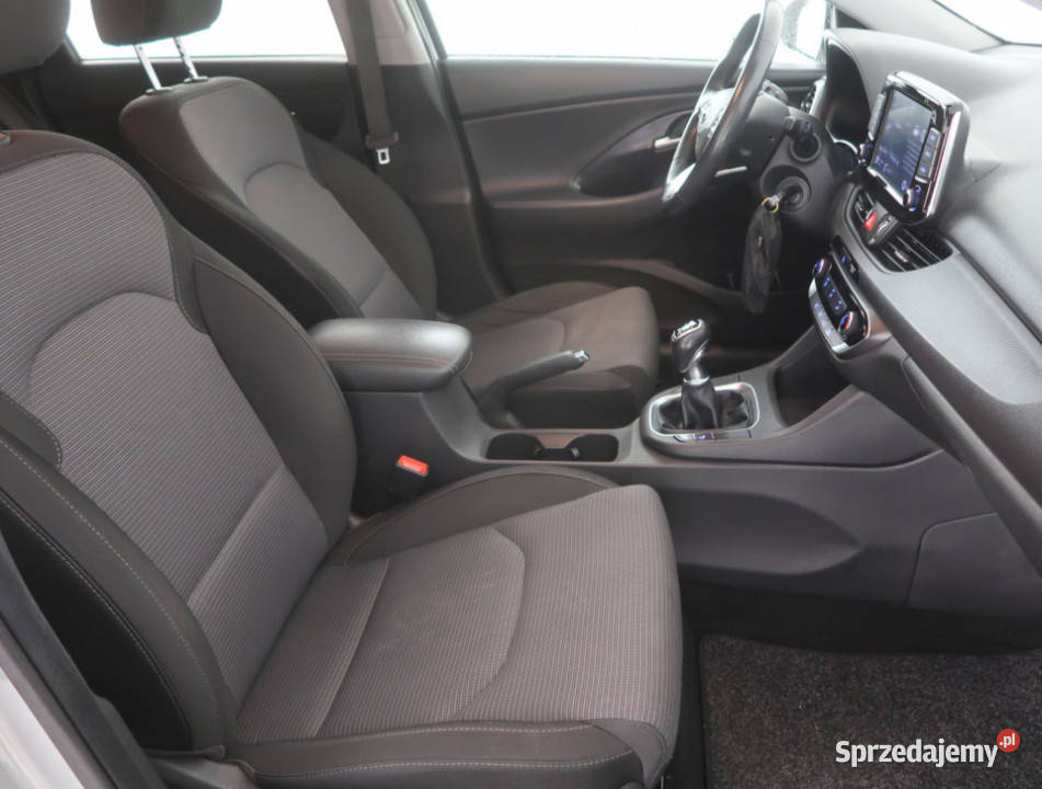 Hyundai i30 14 CVVT radio