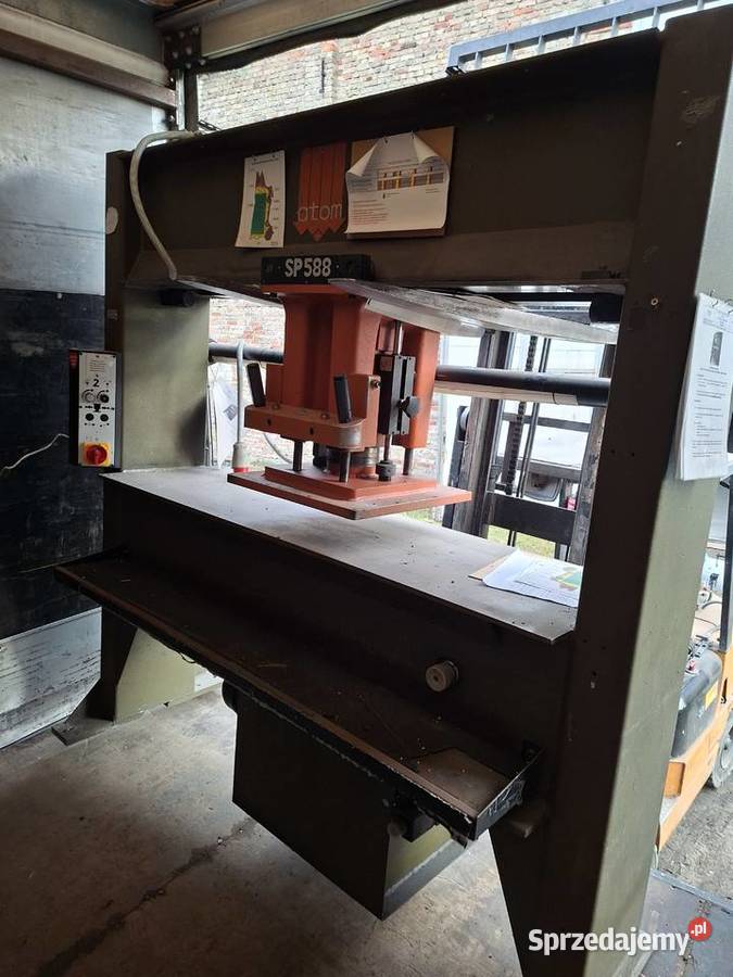 Wycinarka mostowa Atom sp 588 Ostrowiec Świętokrzyski