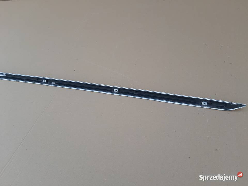 AUDI A4 B9 LIFT LISTWA PROGOWA PRAWA SLINE Trzciel