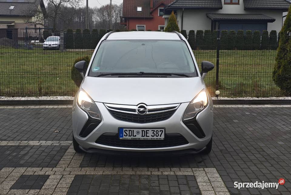 Opel Zafira 14 Turbo benzyna 7 osobowa zadbana Zafira Wola
