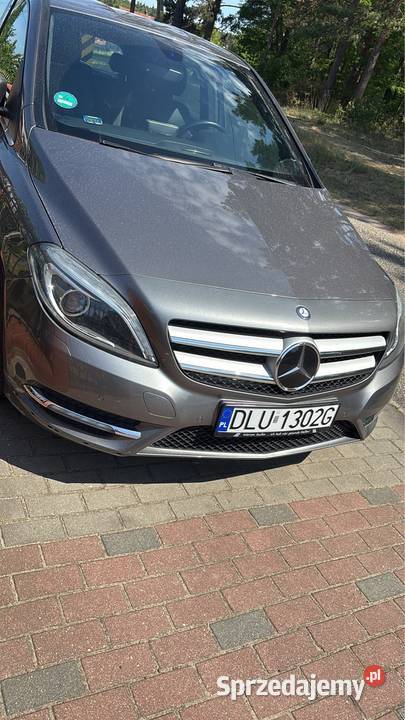 MERCEDES B180 2014r STAN BEZWYPADKOWY DO Gwizdanów