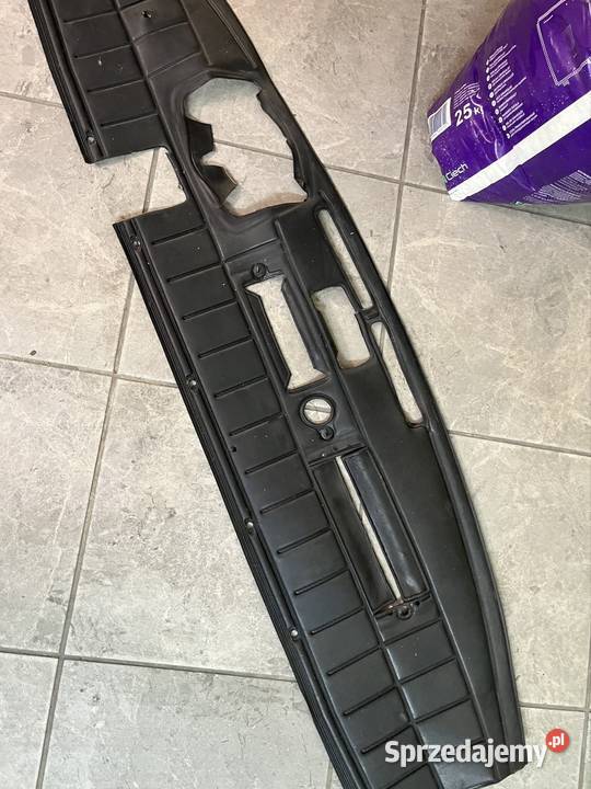 Deska rozdzielcza tapicerkaobicie FIAT 126p osobowe Pilzno